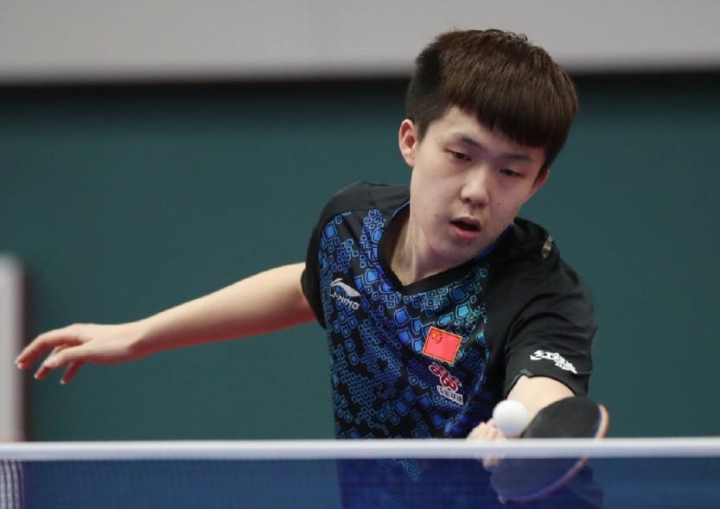 [CBA]迪亚洛抢断成功 持球快速反击双手灌筐.