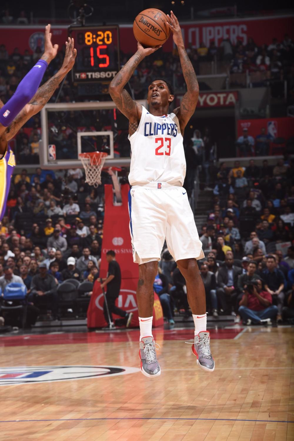 作防线的一 作防线的一