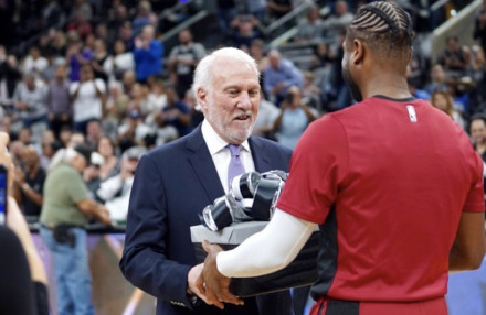 令人瞩目的 令人瞩目的