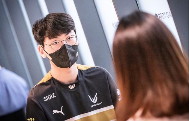 两支球队在 两支球队在