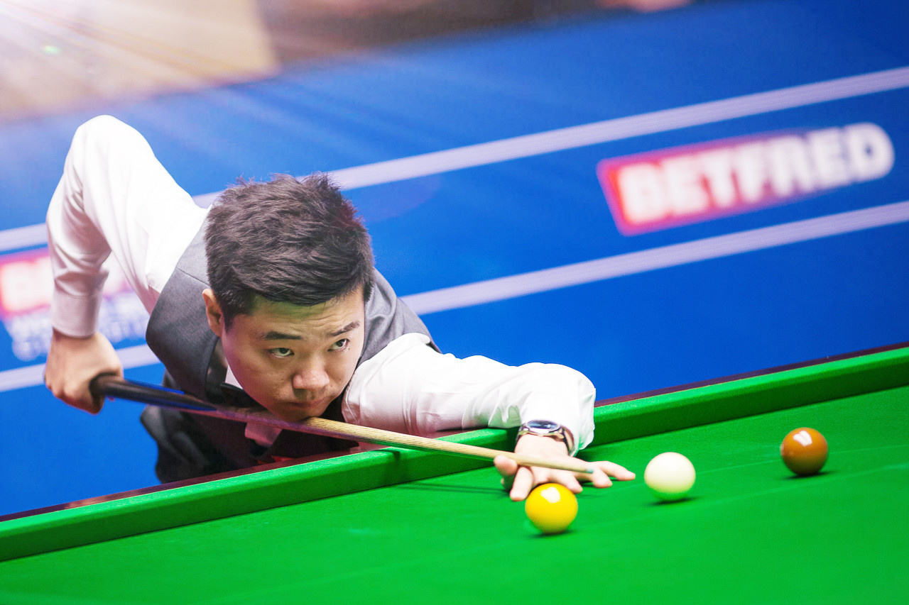 5-0！西甲首帽诞生：26岁飞翼创3大纪录 球迷看愣了 队友祝贺