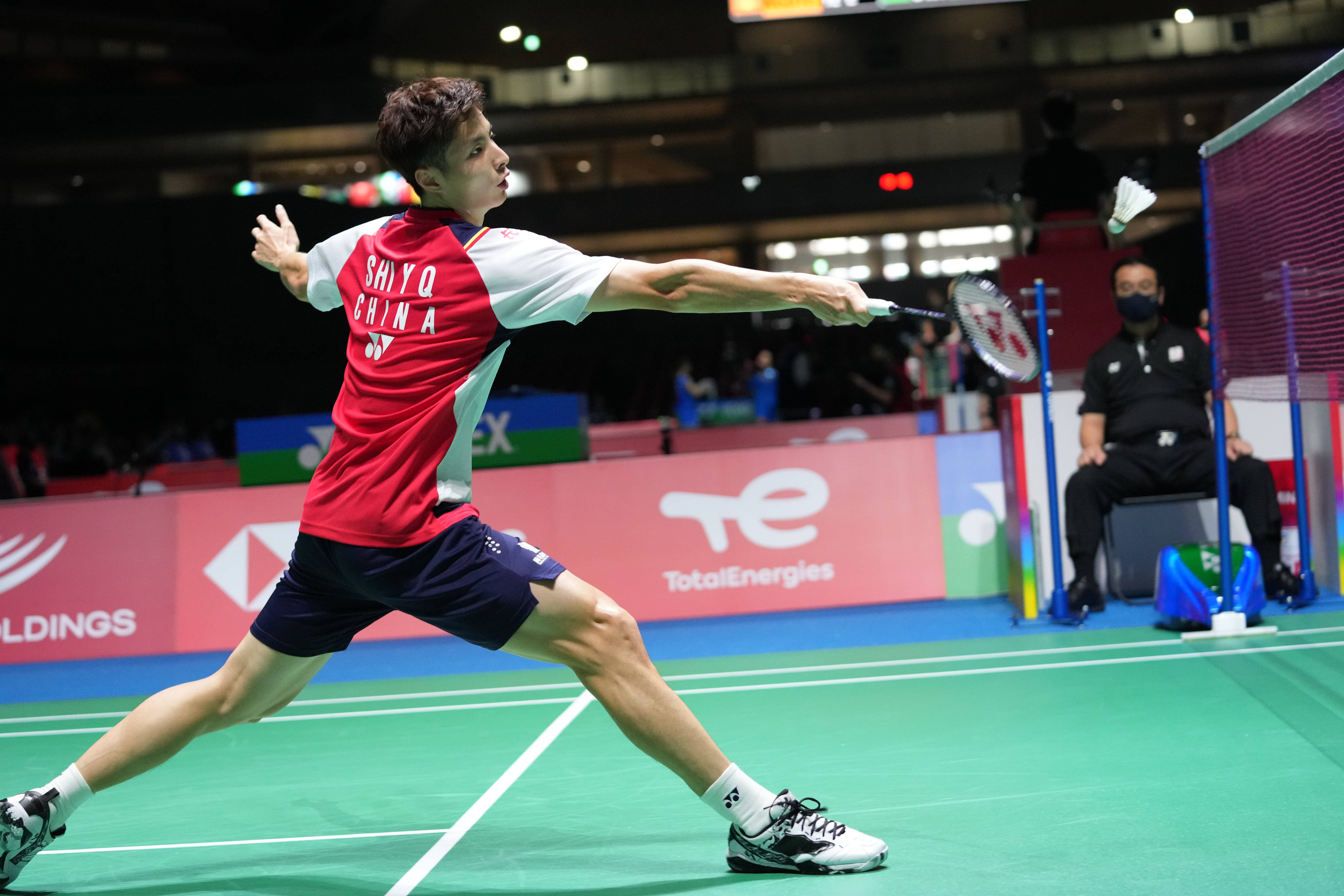 拍向左中间 拍向左中间